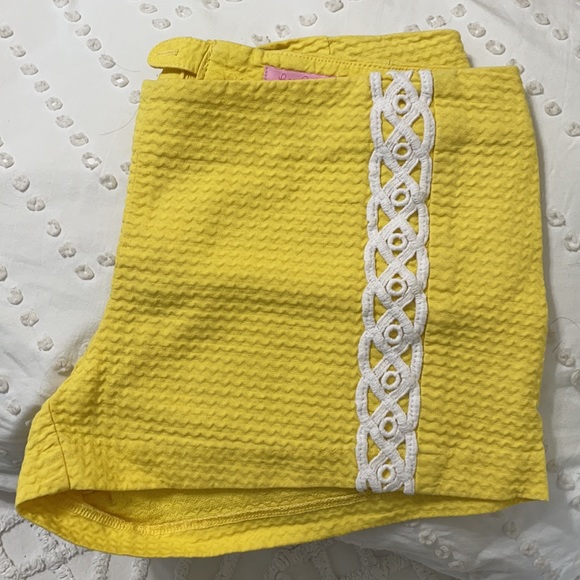 Lilly Pulitzer shorts - Picture 6 of 7